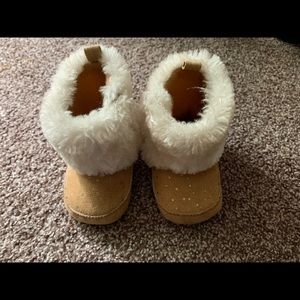 Baby booties boots faux fur 3-6M